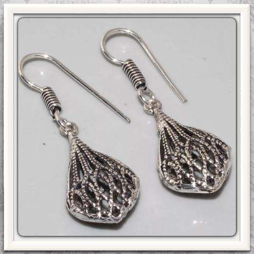 ***STUNINNG ONE OF A KIND***  MODERN ATTRACTIVE DESIGN SILVER  .925 SILVER EARRINGS