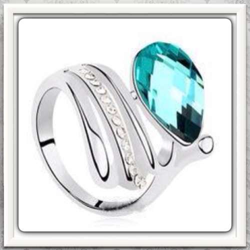 ***DON'T MISS THIS BEAUTY***  AQUAMARINE CRYSTAL , CLEAR CRYSTALS, WHITE GOLD EP  SIZE 6/ M