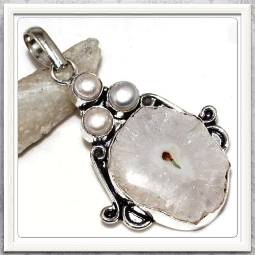 ***SOOO... BEAUTIFUL*** INCREDIBLE NATURAL  SOLAR QUARTZ ,PEARL . 925 SILVER PENDANT