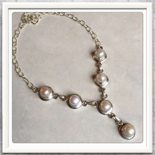 **GORGEOUS PETITE SETTING**  RIVER PEARL  .925 SILVER NECKLACE