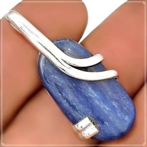 STYLISH NATURAL KYANITE GEMSTONE .925 STERLING SILVER PENDANT