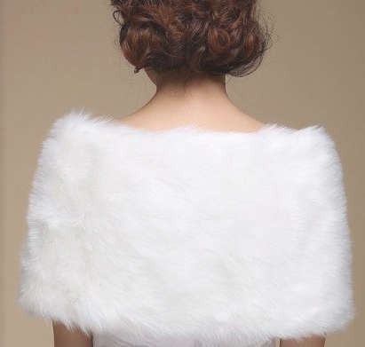 ULTRA SOFT IVORY PLUSH FAUX FUR BRIDAL WEDDING WRAP SHRUG WITH SATIN LINING