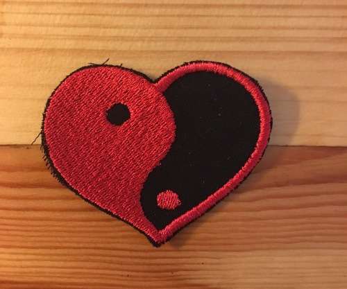 BDG192 Biker Red ying yang heart badge patch