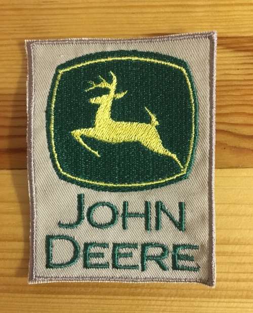 BDG519 John Deere badge patch