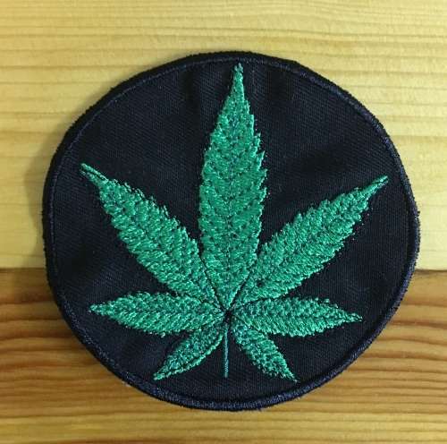BDG141 Dagga Marijuana leave badge patch