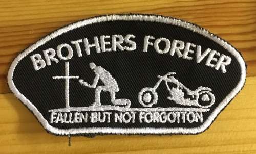 BDG714 Brothers forever badge patch