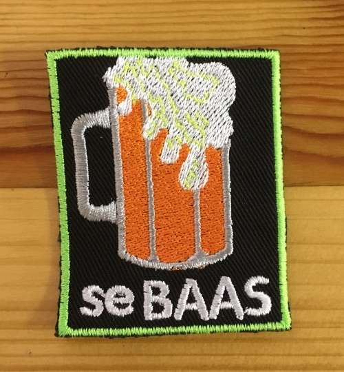 BDG224 Afrikaans 30 Bier se baas badge patch