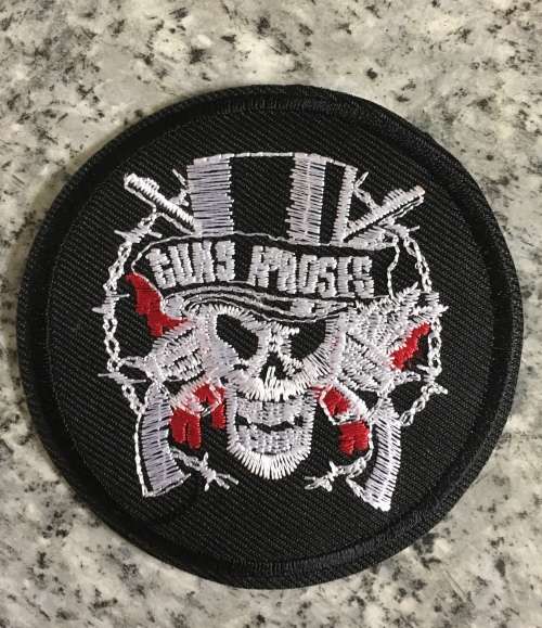 BDG870 Guns n Roses Skull badge patch