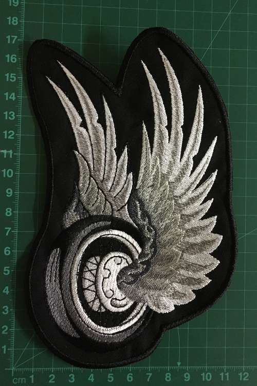 BDG867 Wheel with wings badge patch 11cm x 17.5cm