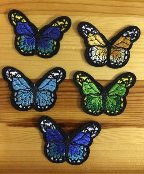 BDG1032 Blue butterfly badge patches set of 5