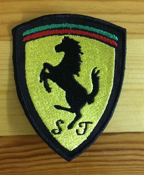 BDG1049 Automotive Ferrari badge