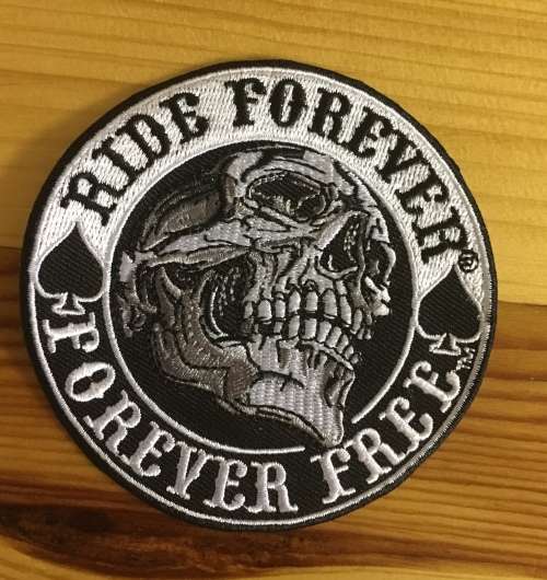 BDG1139 Ride Forever Forever Free badge patch