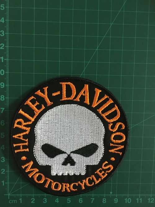 BDG1149 Round biker skull design badge patch