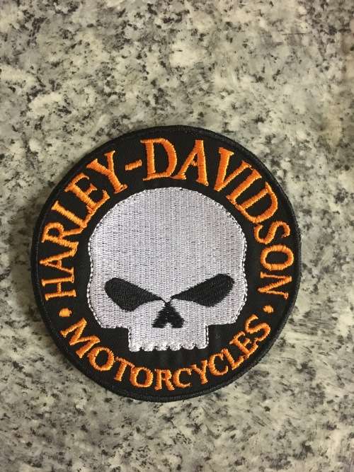 BDG1149 Round biker skull design badge patch