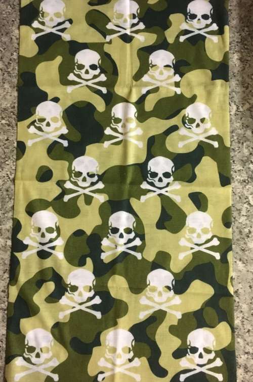 Tube seamless scarf face mask buff green camoe with skulls
