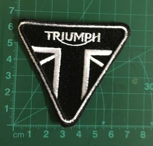 BDG1529 Triumph black and white badge patch