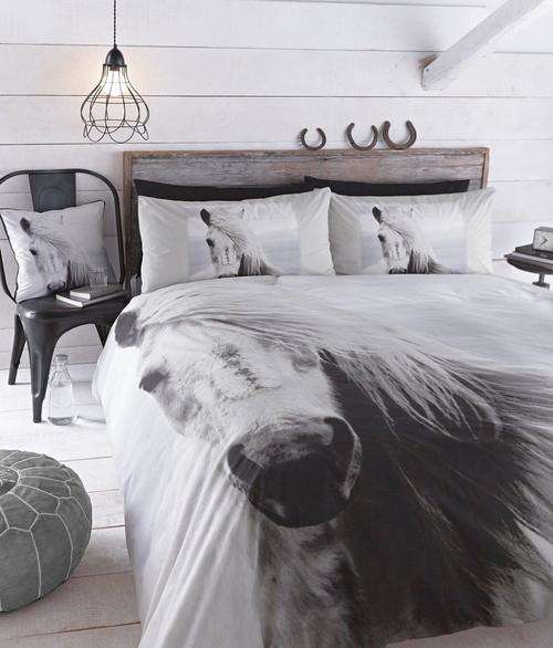 Horse Duvet Set - BLACK AND WHITE - PHOTOGRAPHIC  Duvet Set