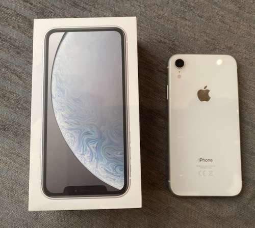iPhone XR 64Gig White - No Power