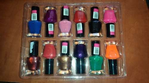 SET OF 12 FASHION COLOUR NAIL POLISH