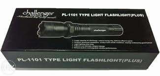 TACTICAL FLASHLIGHT WITH SELF DEFENSE SHOCKER - STUN GUN