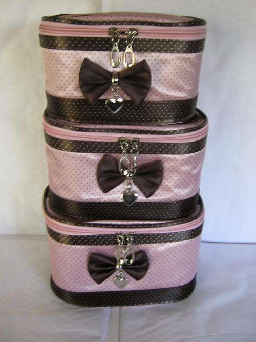 ***THREE FOR THE PRICE OF ONE *** VANITY/COSTMETIC BAGS