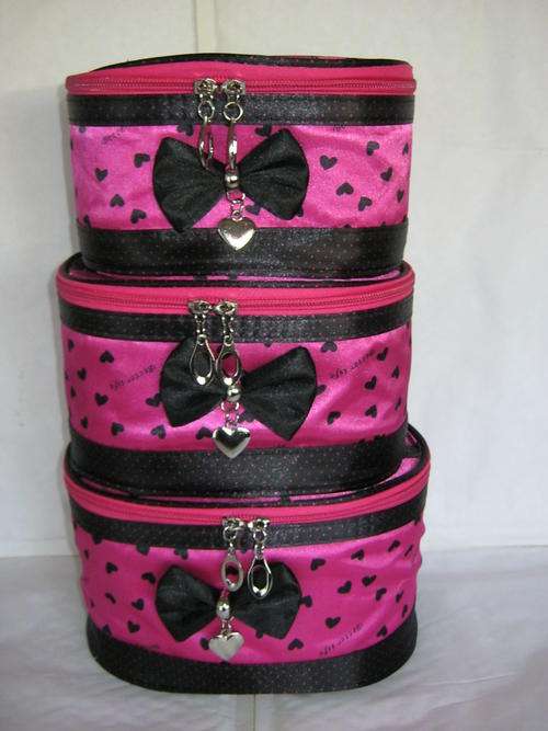 STUNNING  VANITY / COSMETIC BAGS 3 FOR THE PRICE OF 1