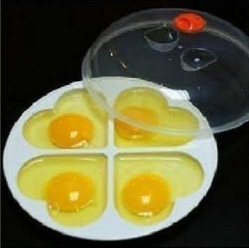 FRIED EGG HEART SHAPED MICROWAVE DISH WITH LID