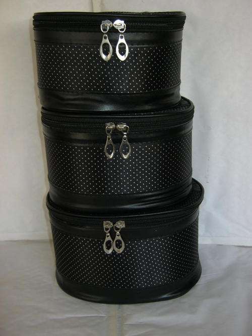 STUNNING  VANITY / COSMETIC BAGS 3 FOR THE PRICE OF 1