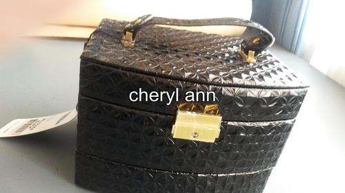 BRILLIANT 3 TIER PU LEATHER LOCKABLE JEWELLERY BOX IN THREE COLOURS