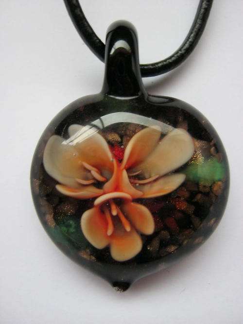 Murano glass flower pendant