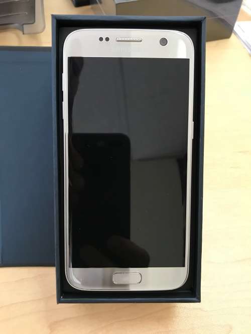 Samsung Galaxy S7 32GB Used MINT Condition!