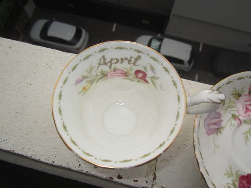 ROYAL ALBERT FLOWER OF THE MONTH APRIL CUP & SAUCER