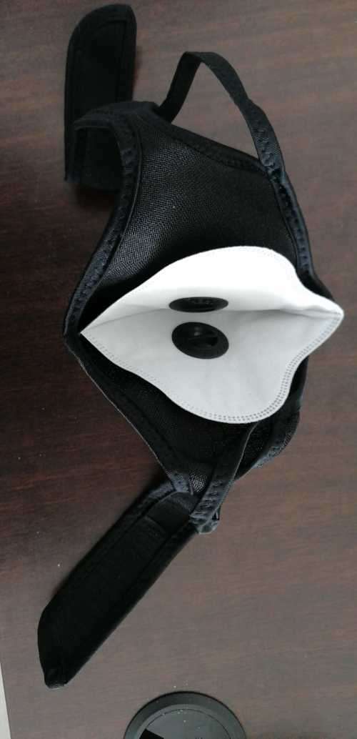 Adult Sporty Face Mask With Carbon Filter