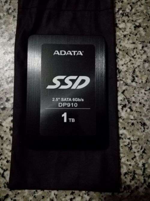 AS NEW 1000GB - ADATA SSD 2.5'' SATA 6Gb/s DP 910