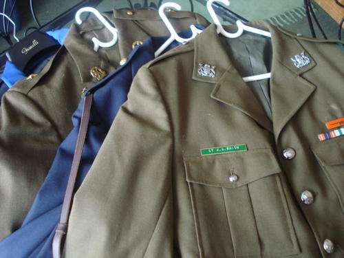 4 Uniforms Become a overnight collector