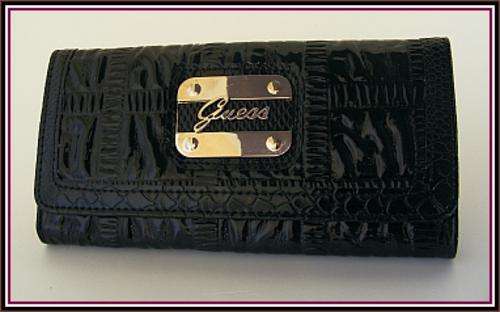 BLACK GUESS PURSE