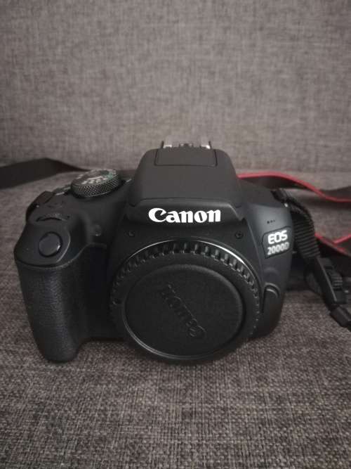 CANON EOS 2000D - Starter kit