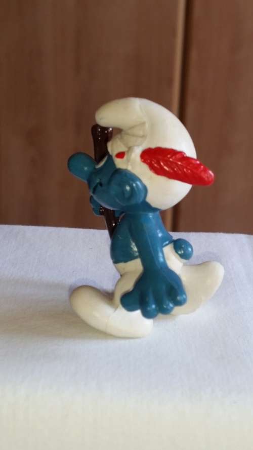 1983 SCHLEICH MODEL 20178 - TRACKER SMURF - W BERRIE CO - MADE IN GERMANY