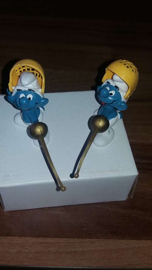 Schleich Model 40504- VINTAGE FENCER SMURF (X2) - in Box