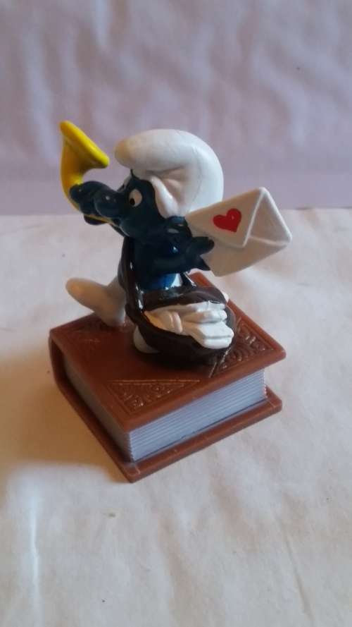 SCHEICH MODEL 54401 - SMURF STAMP - POSTMAN SMURF - MINT IN BOX