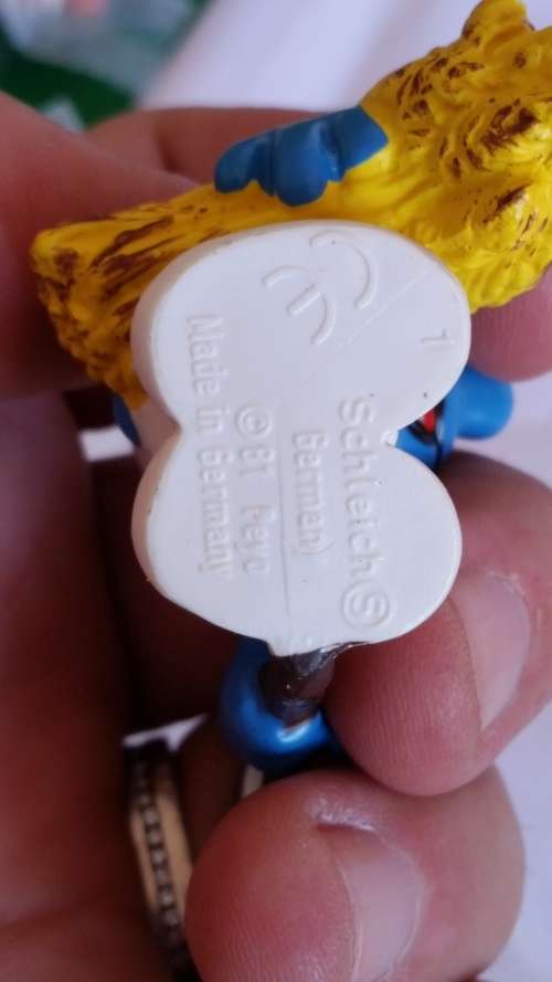 1981 SCHLEICH 20145  - HAYMAKER SMURF  - PEYO - MADE IN GERMANY