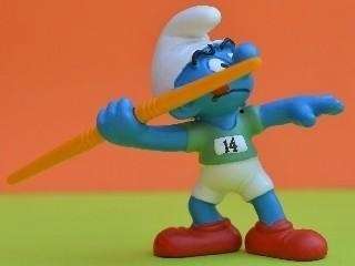 2011 SCHLEICH 20744  - JAVELIN THROWER SMURF - PEYO - MADE IN GERMANY