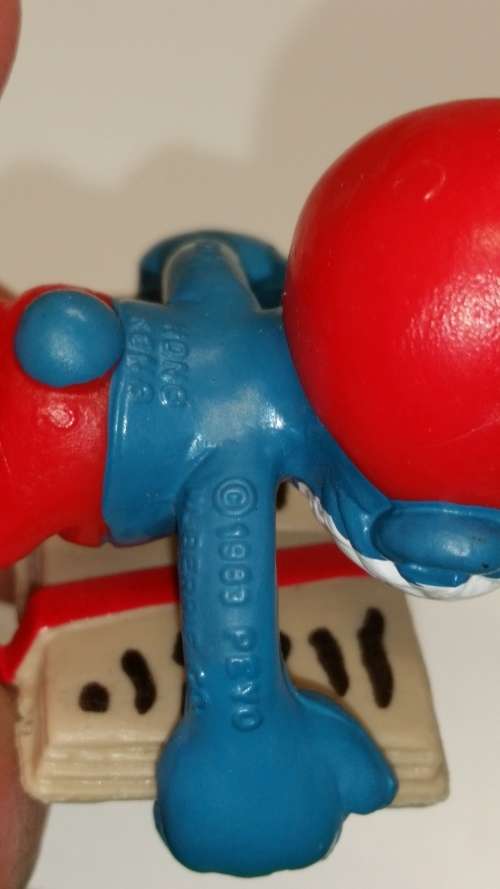 1983 SCHLEICH 20174 - PAPA SMURF WITH MAGIC BOOK - PEYO/W. BERRIE & CO.  - MADE IN HONG KONG