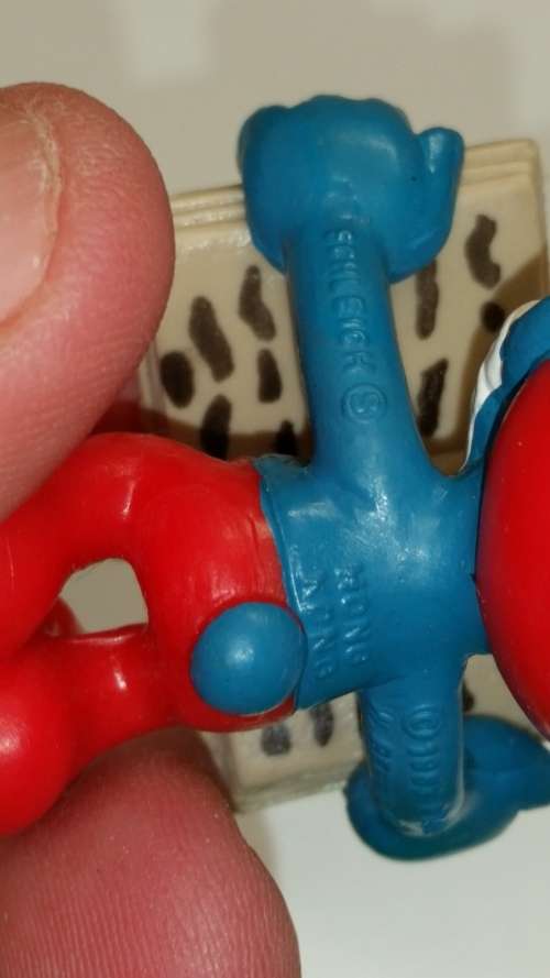 1983 SCHLEICH 20174 - PAPA SMURF WITH MAGIC BOOK - PEYO/W. BERRIE & CO.  - MADE IN HONG KONG