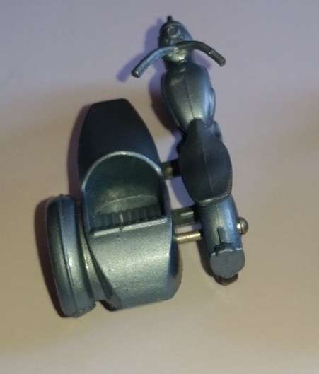 1960- MATCHBOX LESNEY - SERIES 4 - TRIUMPH T110 - MADE IN ENGLAND