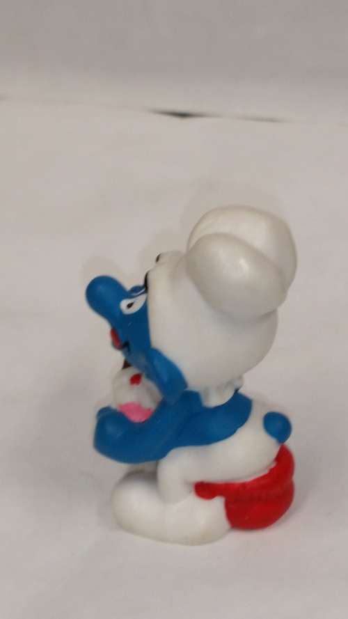 1982 SCHLEICH 20165 - GREEDY SMURF - PEYO  - MADE IN CHINA