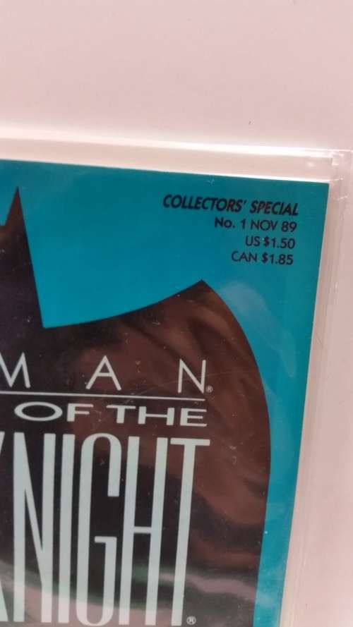 NOV 1989 - ISSUE #1 - BATMAN LEGENDS OF THE DARK KNIGHT - COLLECTORS SPECIAL - BLUE -  DC COMICS
