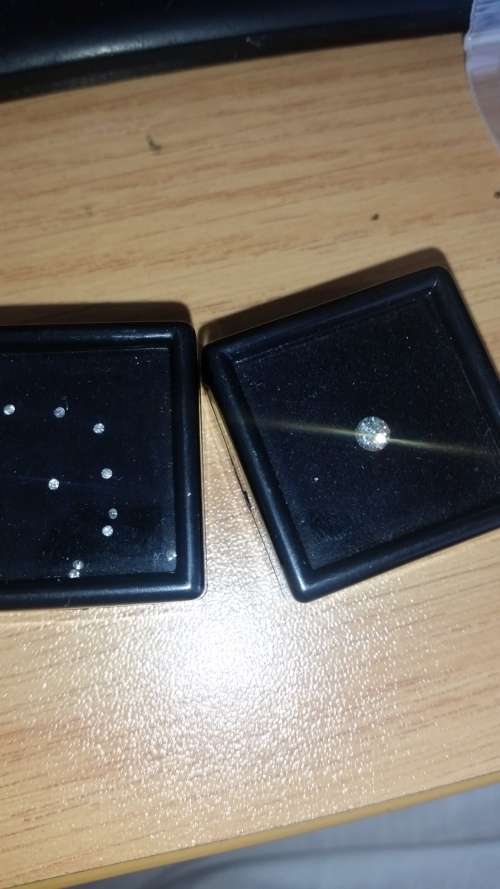 MIXED LOT OF GEMSTONES - Diamonds, Garnets, Saphires, Topaz, Pearls, Purple Cubiic Zurconium