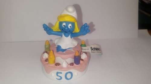 SMURFS - LOT 5 - SMURFETTE - ORIGINAL AND IN MINT CONDITION