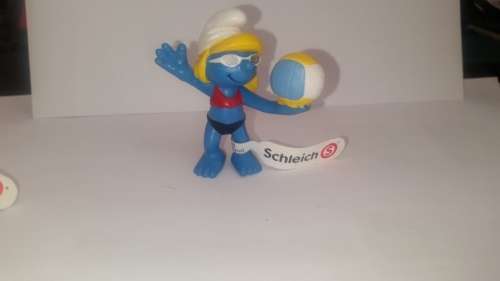 SMURFS - LOT 5 - SMURFETTE - ORIGINAL AND IN MINT CONDITION